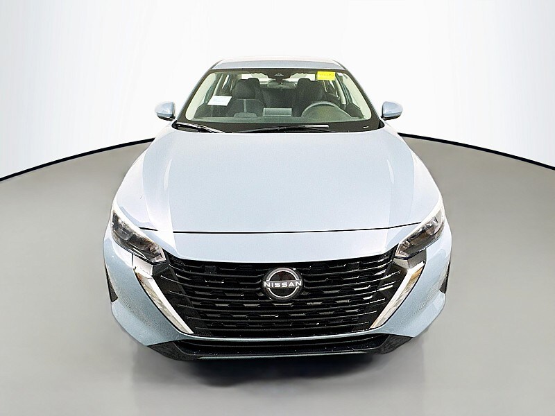 2025 Nissan Sentra SV photo 2