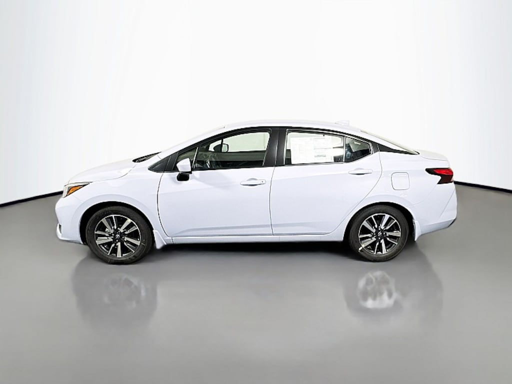 New 2025 Nissan Versa 1.6 SV Sedan