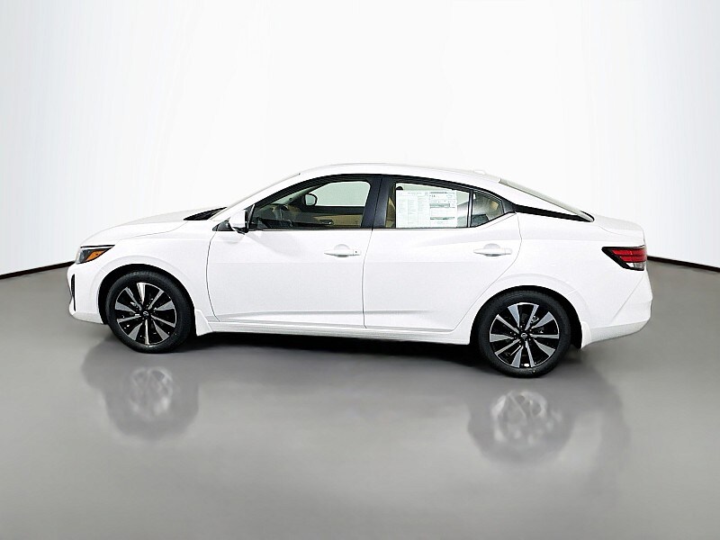 2025 Nissan Sentra SV photo 4
