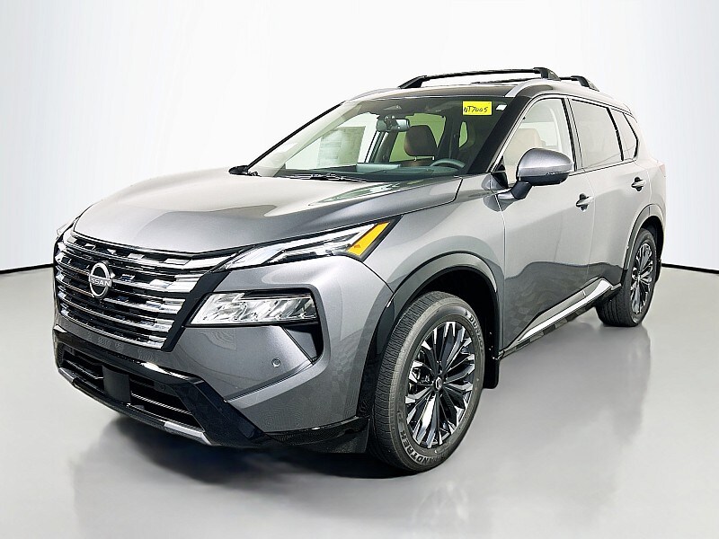 2026 Nissan Rogue Platinum photo 3