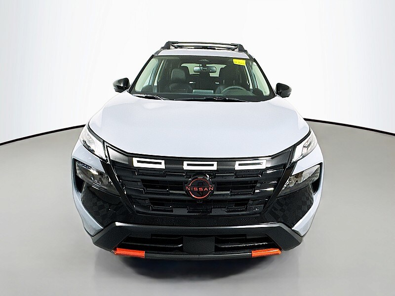 2026 Nissan Rogue AWD photo 2