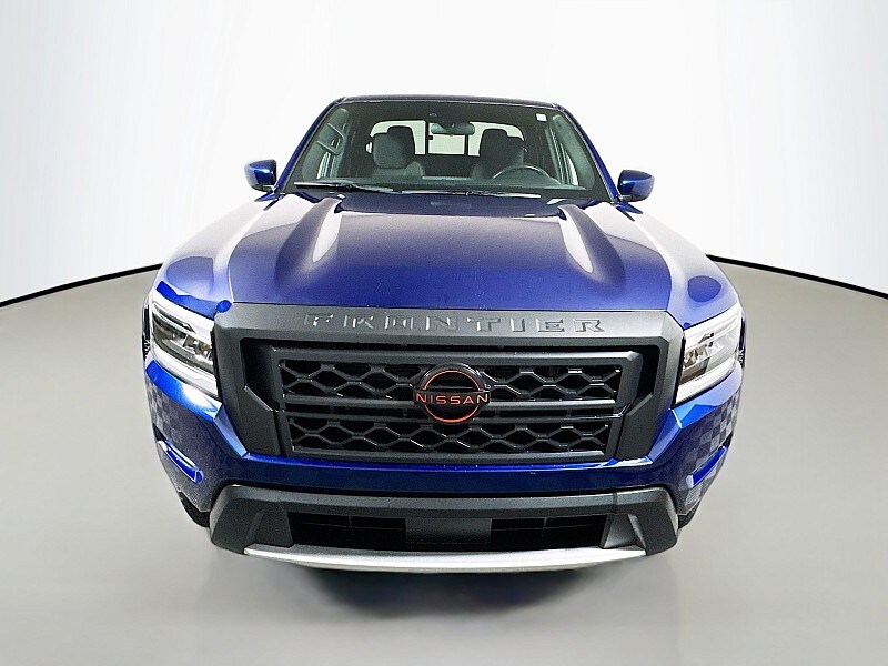 2022 Nissan Frontier Crew Cab PRO-4X photo 2