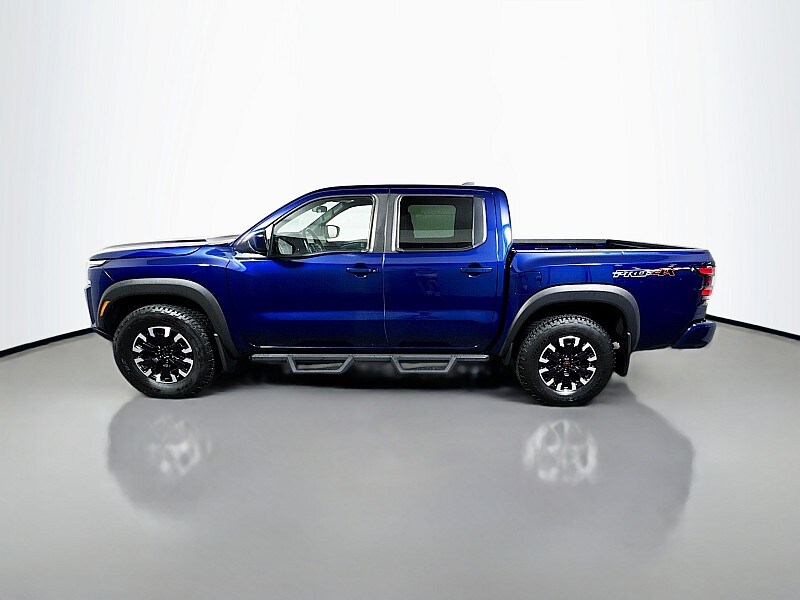 2022 Nissan Frontier Crew Cab PRO-4X photo 4