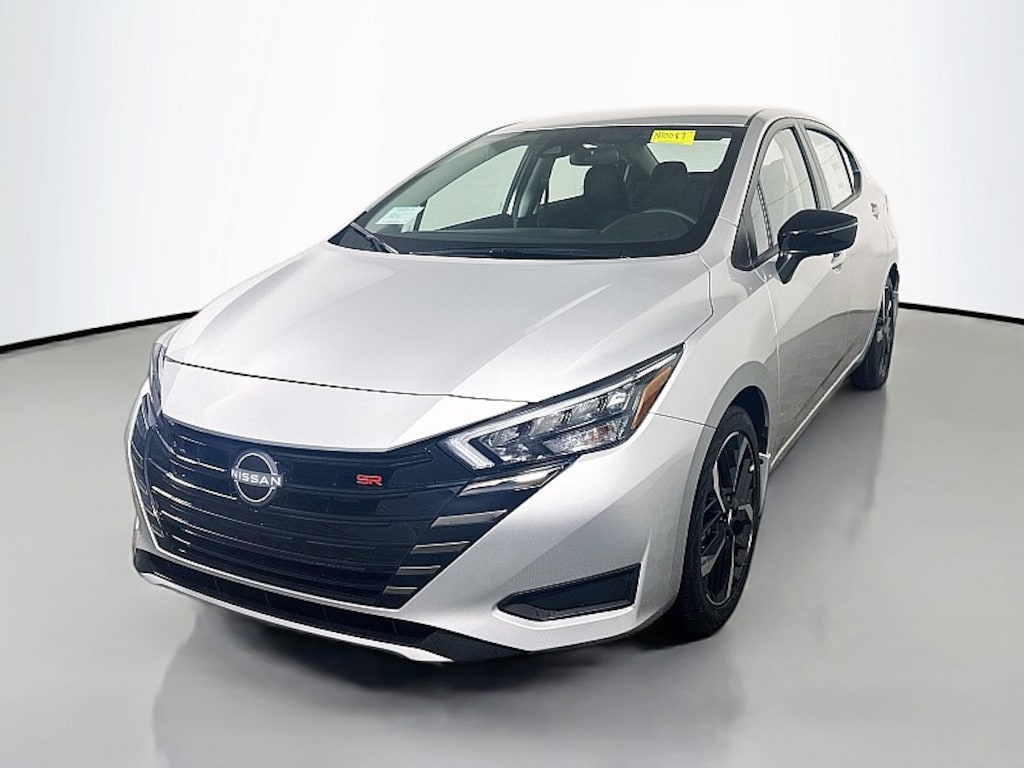 New 2025 Nissan Versa 1.6 SR Sedan