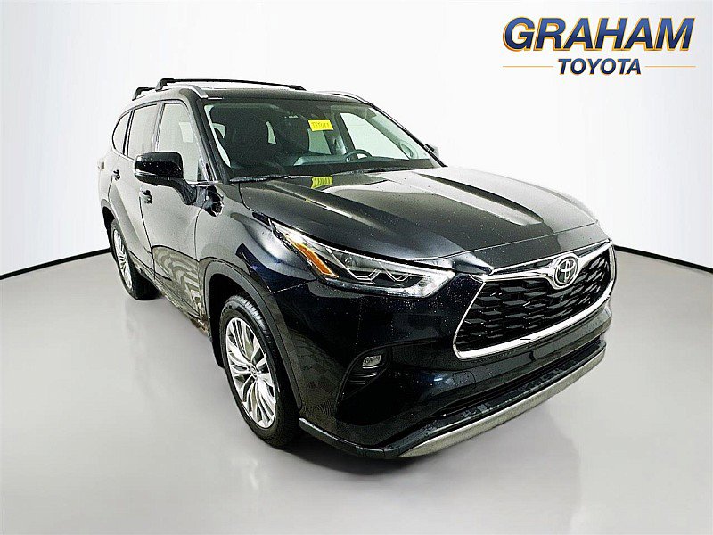 2026 Toyota Highlander Hybrid SUV 