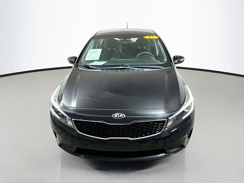 Used 2017 Kia Forte5 LX with VIN KNAFK5A80H5673047 for sale in Mansfield, OH