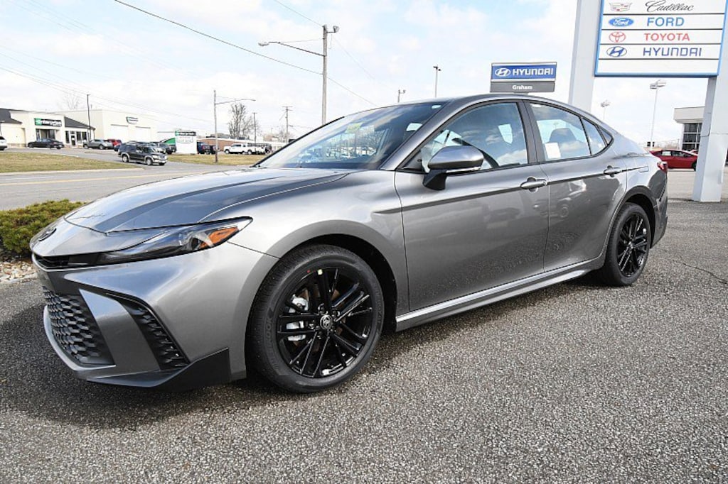 New 2026 Toyota Camry SE Sedan