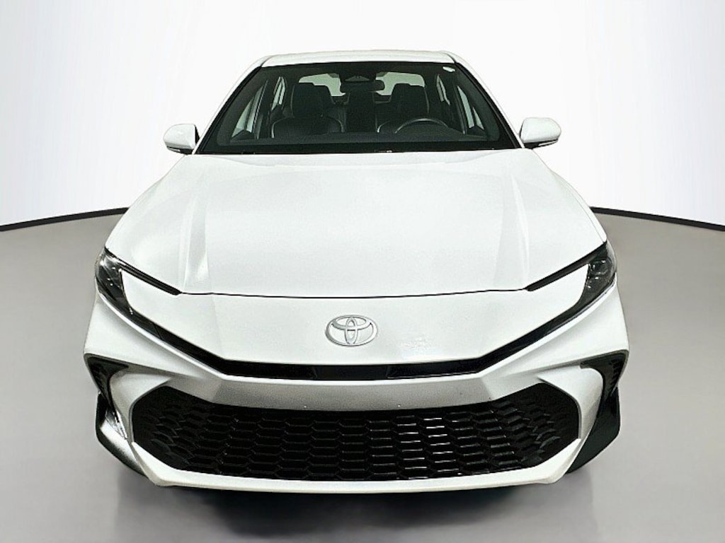Used 2025 Toyota Camry SE Sedan