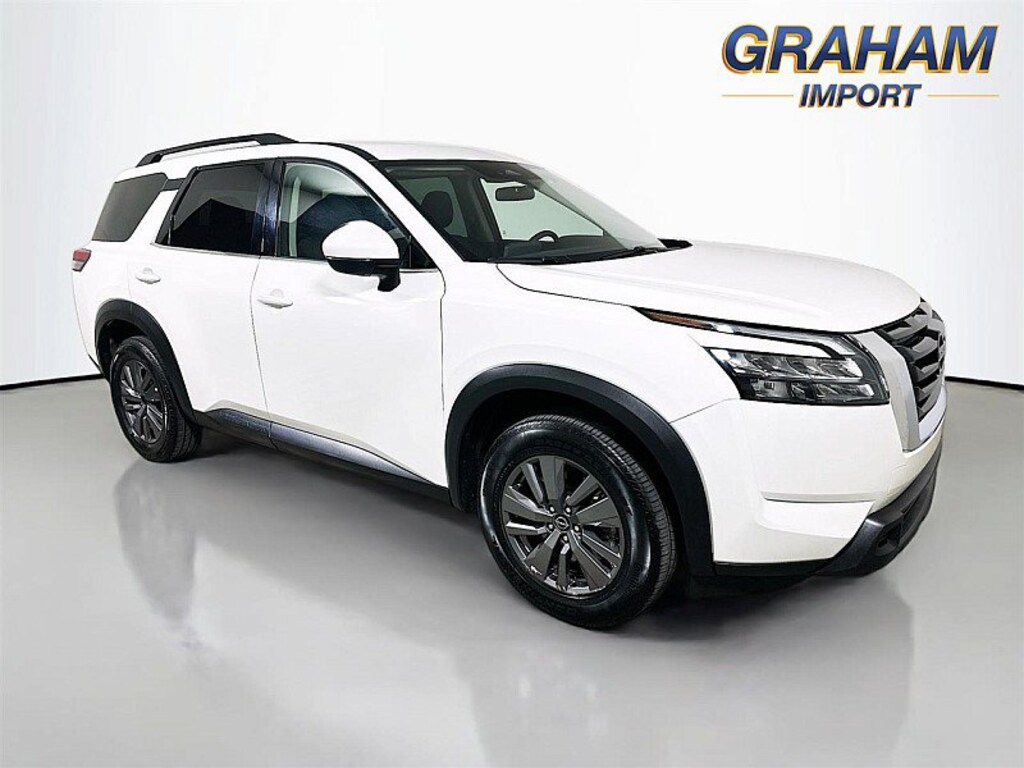 Used 2025 Nissan Pathfinder SV SUV