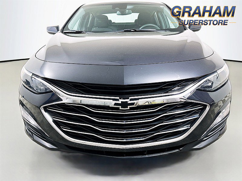 2023 Chevrolet Malibu 1LT photo 2