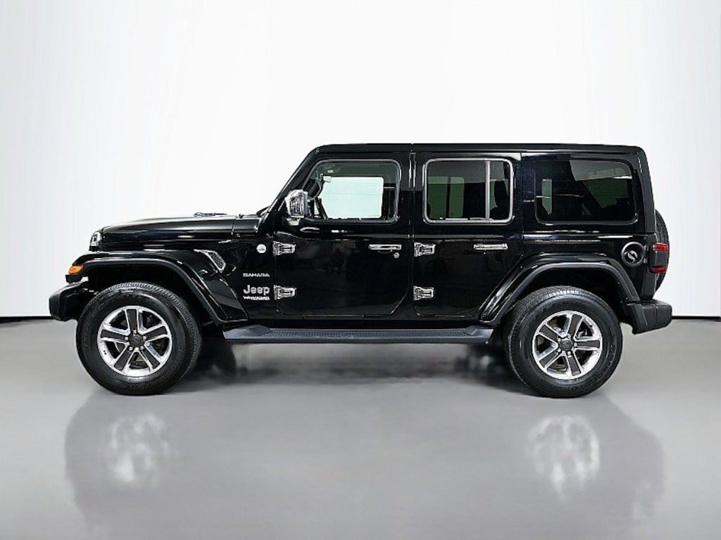 Used 2018 Jeep Wrangler Unlimited Sahara 4x4 SUV