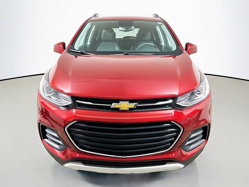 2022 Chevrolet Trax LT photo 2