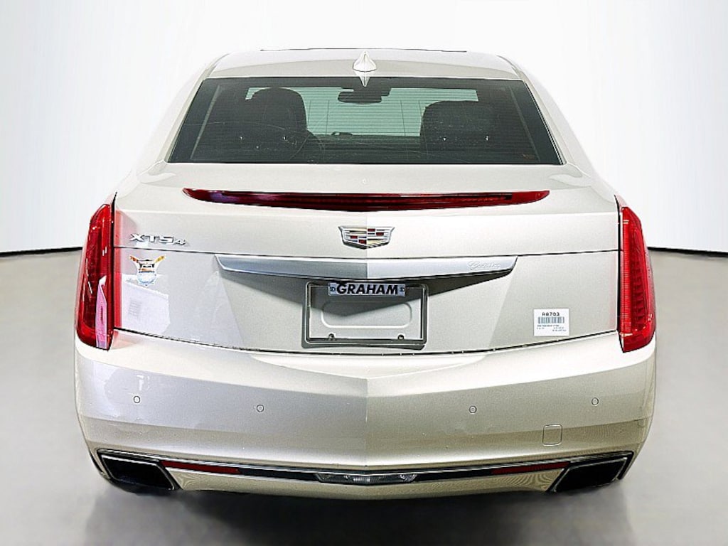 Used 2016 CADILLAC XTS Luxury Collection Sedan