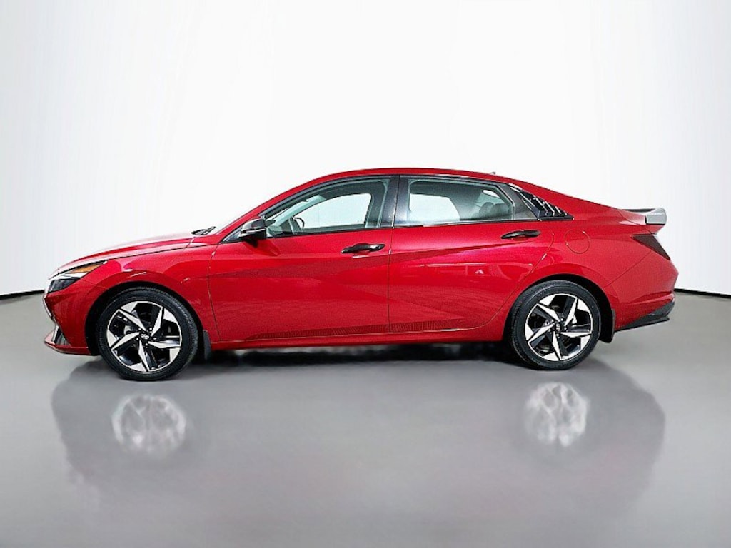 Used 2023 Hyundai Elantra Limited Sedan