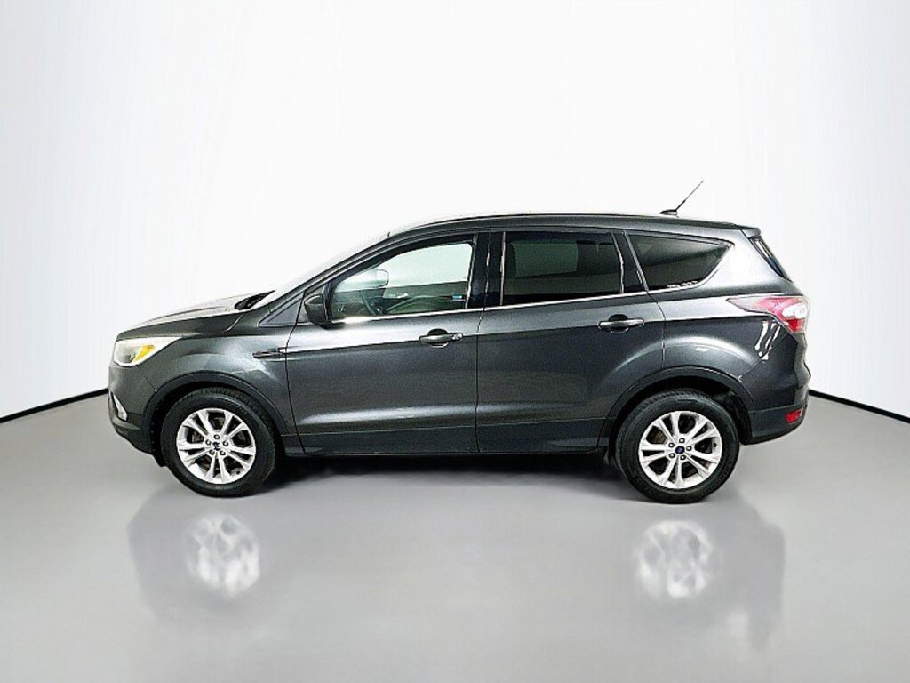 Used 2017 Ford Escape SE SUV