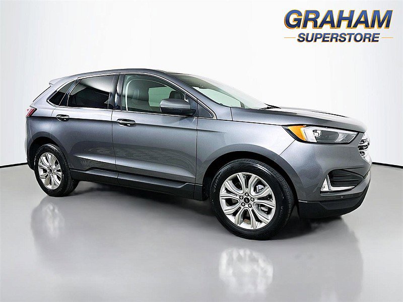 2024 Ford Edge Titanium's photo