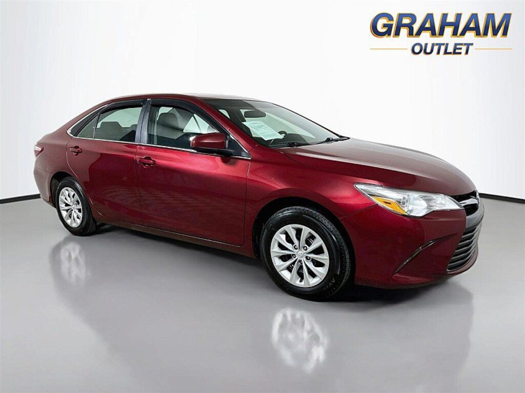 Used 2017 Toyota Camry LE Sedan