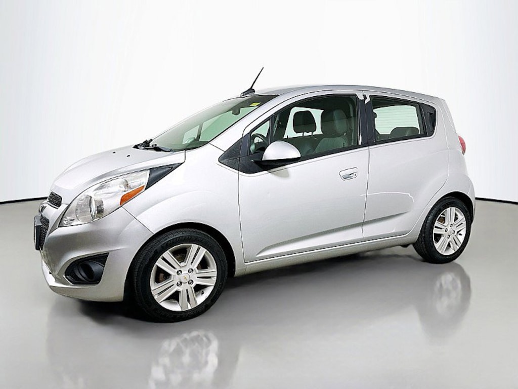 Used 2014 Chevrolet Spark LS Auto Hatchback