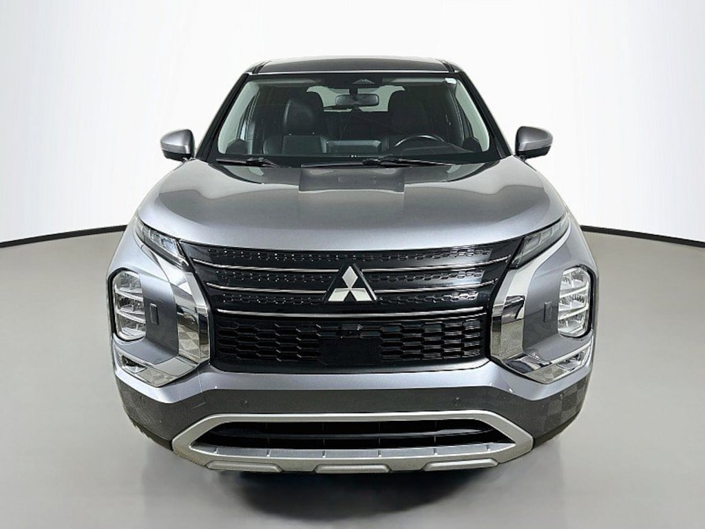 Used 2024 Mitsubishi Outlander SE SUV