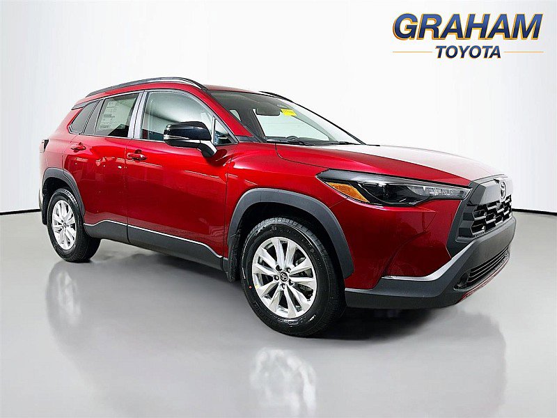 2026 Toyota Corolla Cross LE's photo