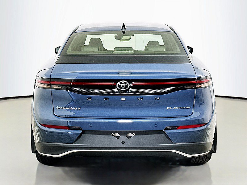 2026 Toyota Crown Platinum - Photo 6