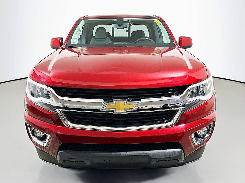 2017 Chevrolet Colorado LT photo 2