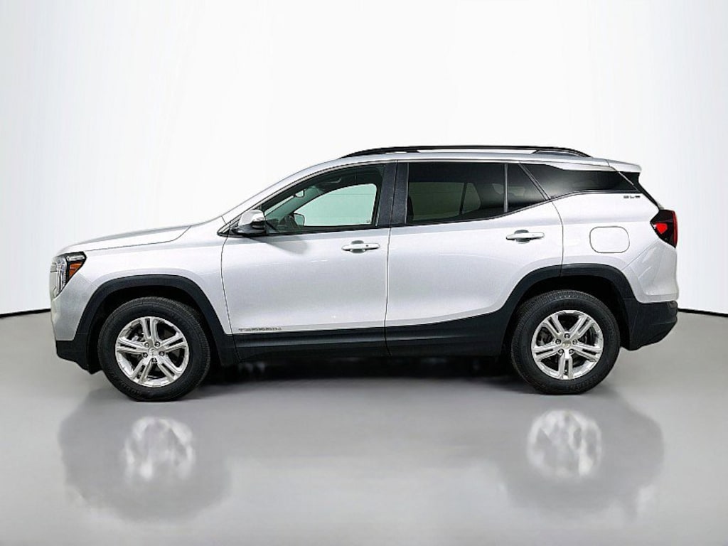 Used 2022 GMC Terrain SLE SUV