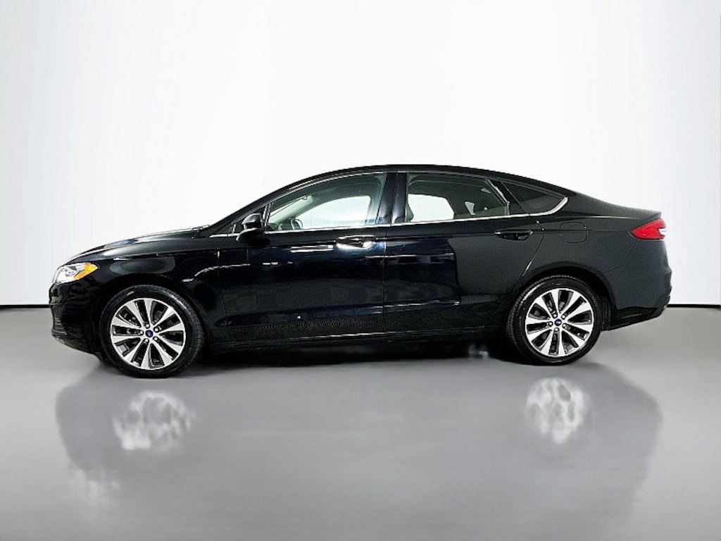 Used 2020 Ford Fusion SE Sedan