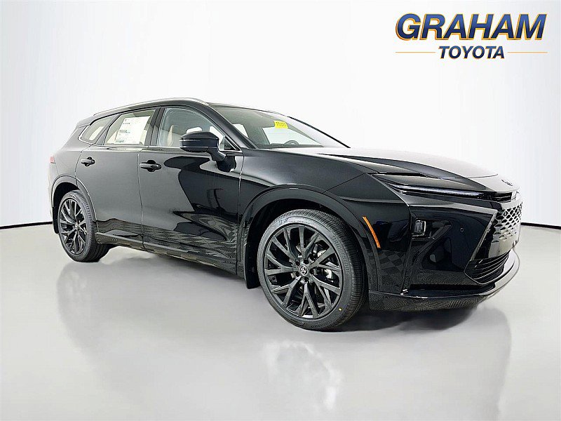 2025 Toyota Crown Signia Limited's photo