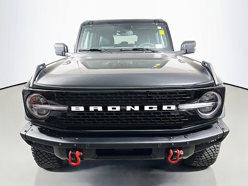 2024 Ford Bronco Wildtrak photo 2
