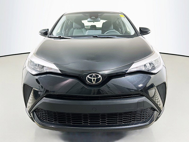 2021 Toyota C-HR LE photo 2