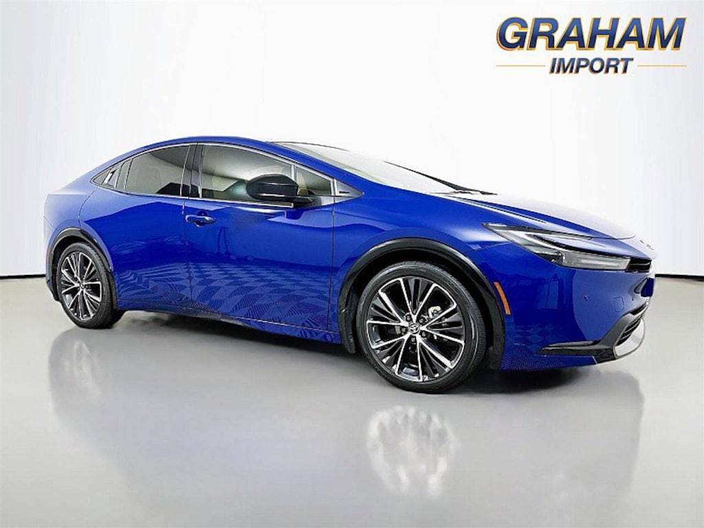 Used 2023 Toyota Prius XLE Hatchback