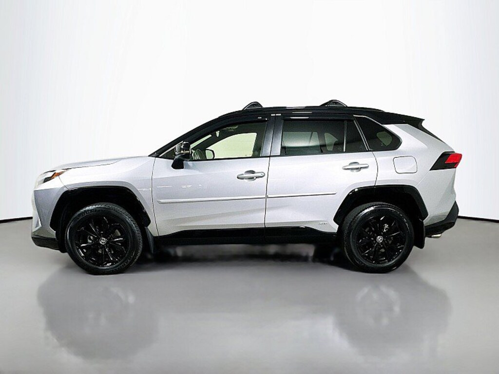 Used 2022 Toyota RAV4 Hybrid XSE SUV