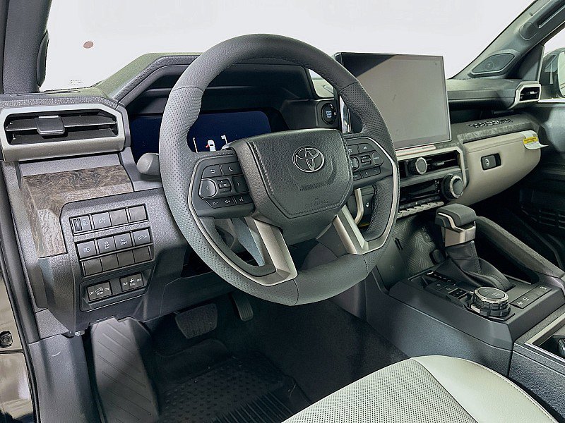 2025 Toyota Tacoma Limited - Photo 10