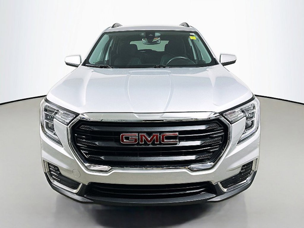Used 2022 GMC Terrain SLE SUV