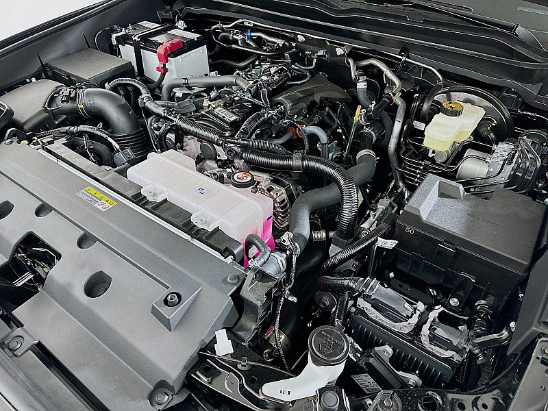 2025 Toyota Tacoma Limited - Photo 18
