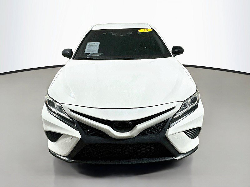 Used 2018 Toyota Camry SE with VIN JTNB11HKXJ3034105 for sale in Mansfield, OH