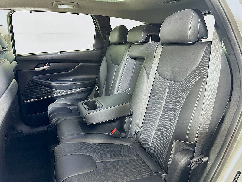 2022 Hyundai Santa Fe Limited - Photo 24