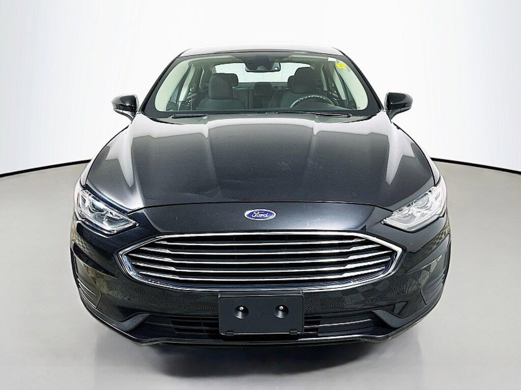 Used 2020 Ford Fusion SE Sedan