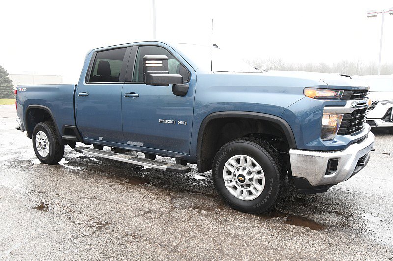 2025 Chevrolet Silverado 2500HD LT's photo