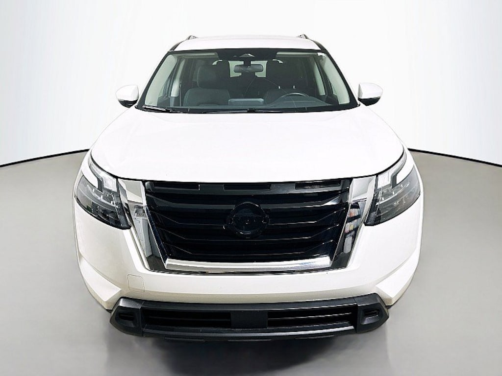 Used 2025 Nissan Pathfinder SV SUV
