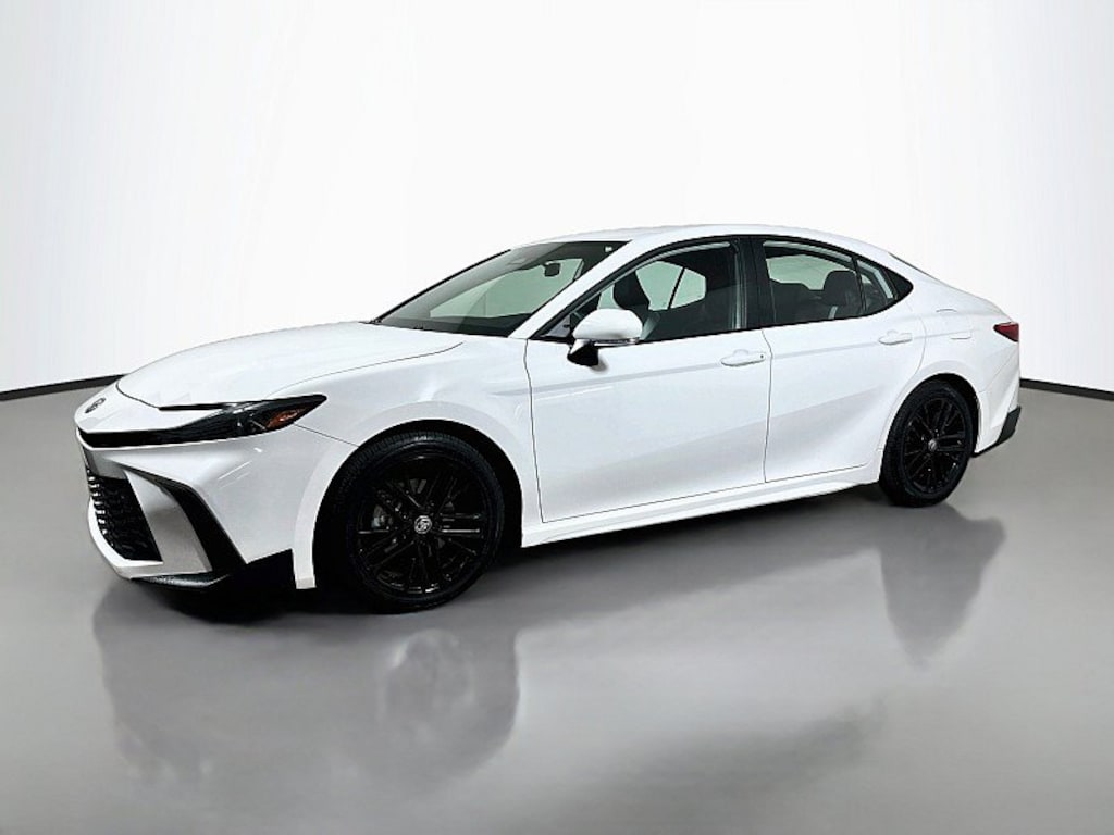 Used 2025 Toyota Camry SE Sedan
