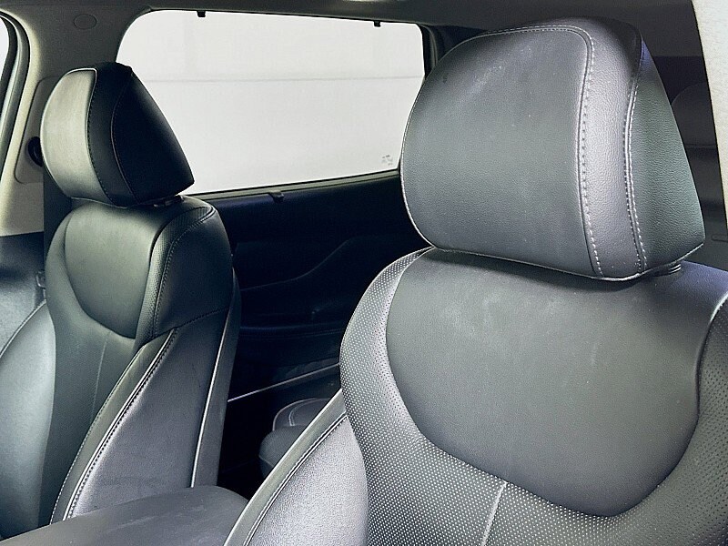2022 Hyundai Santa Fe Limited - Photo 22