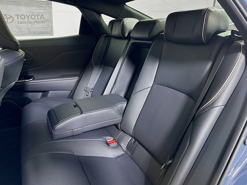 2026 Toyota Crown Platinum - Photo 12