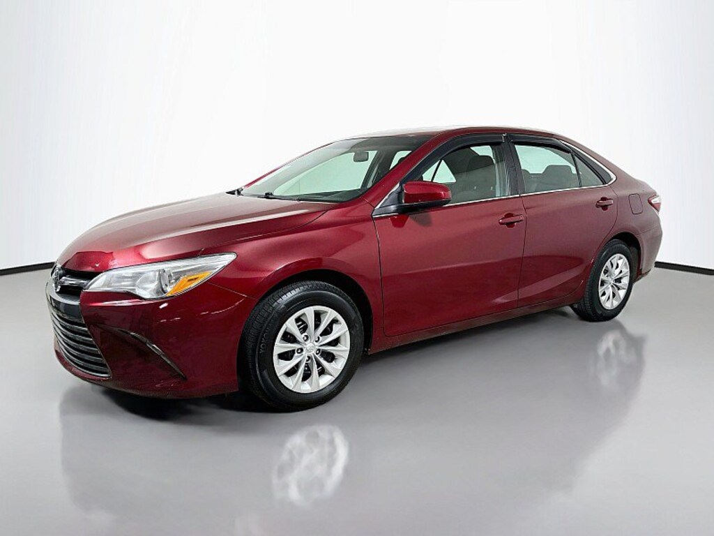 Used 2017 Toyota Camry LE Sedan