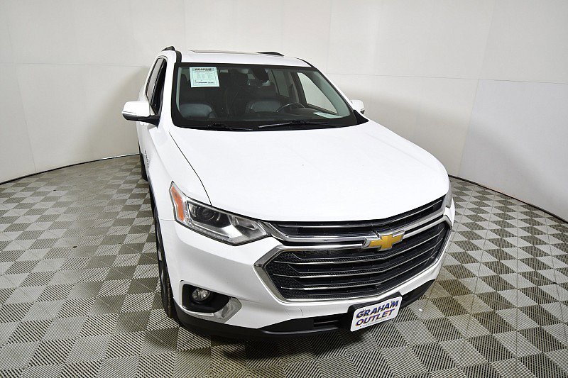 Used 2021 Chevrolet Traverse 3LT with VIN 1GNEVHKW4MJ215914 for sale in Mansfield, OH