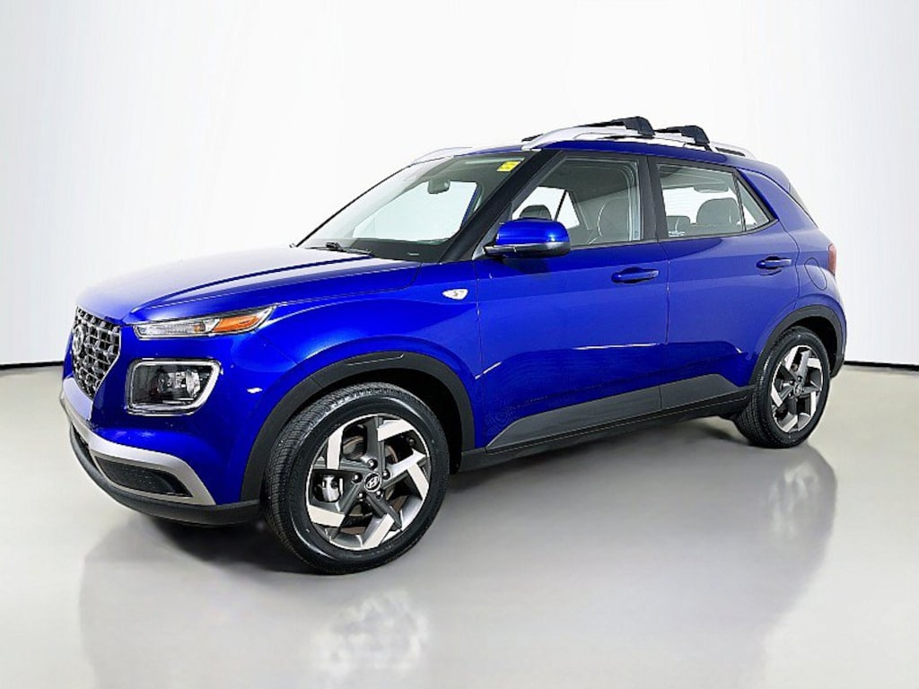 Used 2023 Hyundai Venue Limited SUV