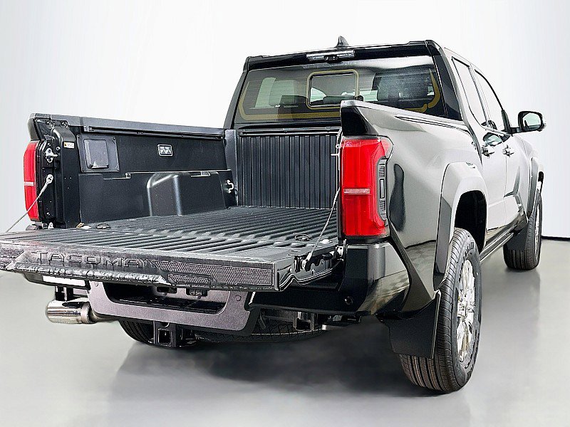 2025 Toyota Tacoma Limited - Photo 17