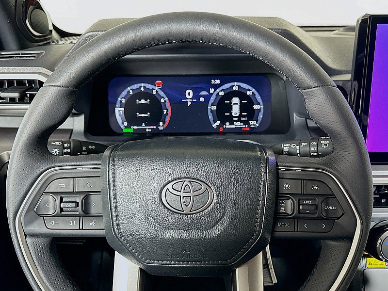 2026 Toyota 4Runner TRD Off-Road - Photo 15