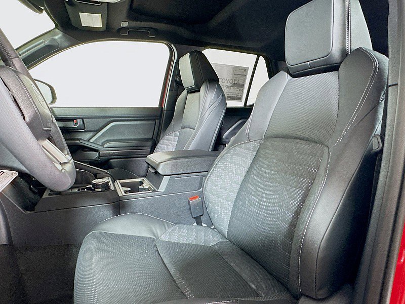2026 Toyota 4Runner TRD Off-Road - Photo 10